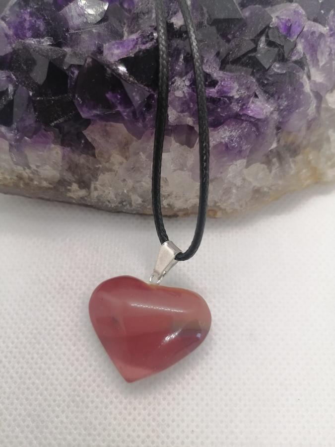Dije Corazón GG Mokaita Rojo con Cordón Negro 