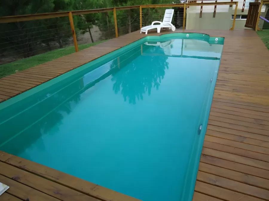 Piscina De Fibra 8,5x3,2x1,5 Romana
